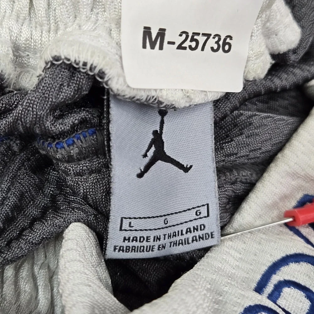 VINTAGE Air‎ Jordan Men Activewear Shorts L Gray Embroidered Jumpman Logo 10